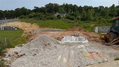 732 Konert Xng, Fenton, MO 63026