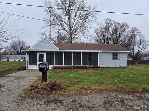 521 E 8th Street E, Ramsey, IL 62080