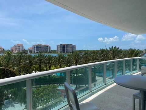 1000 S Pointe Dr, Miami Beach, FL 33139