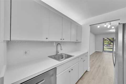 1200 SW 124th Ter, Pembroke Pines, FL 33027