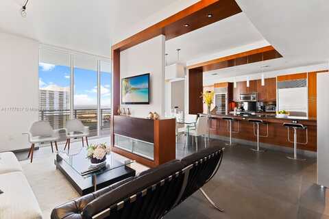 901 Brickell Key Blvd, Miami, FL 33131