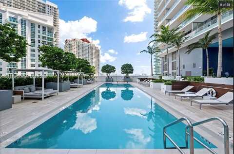 1300 Brickell Bay Dr, Miami, FL 33131