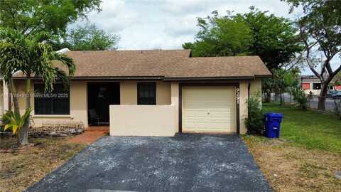 9291 E Fern Ln, Miramar, FL 33025