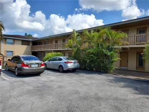 8704 NW 35th St, Coral Springs, FL 33065