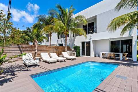 2290 SE 6th St, Pompano Beach, FL 33062