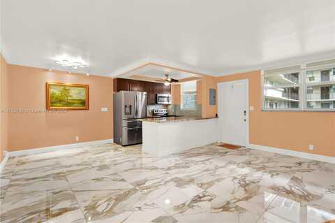1811 Jefferson St, Hollywood, FL 33020