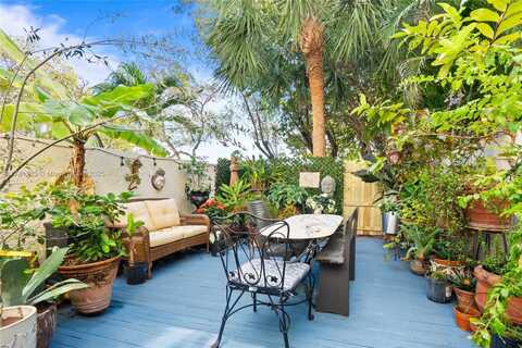 3062 S Oakland Forest Dr, Oakland Park, FL 33309
