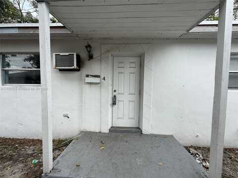 817 NW 10th St, Hallandale Beach, FL 33009