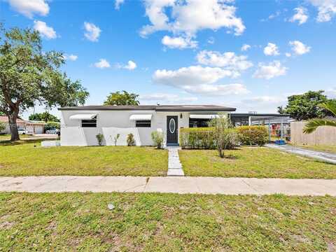 7501 Lincoln St, Hollywood, FL 33024