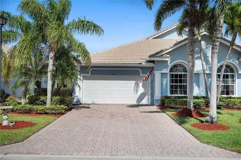 551 NW Red Pine Way, Jensen Beach, FL 34957