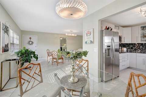850 SW 133rd Ter, Pembroke Pines, FL 33027