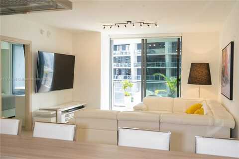 1000 Brickell Plz, Miami, FL 33131