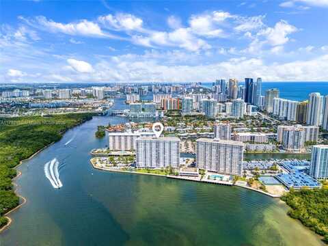 500 Bayview Dr, Sunny Isles Beach, FL 33160