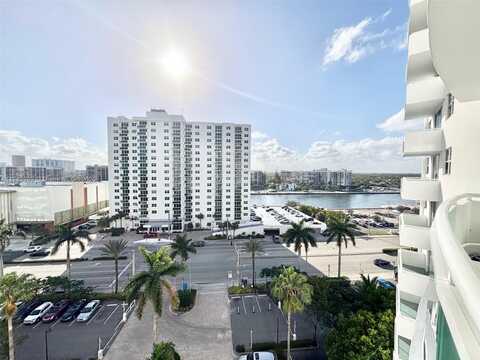 3001 S Ocean Dr, Hollywood, FL 33019