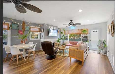 314 New Hampshire St, Hollywood, FL 33019