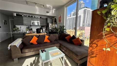 151 SE 1st St, Miami, FL 33131