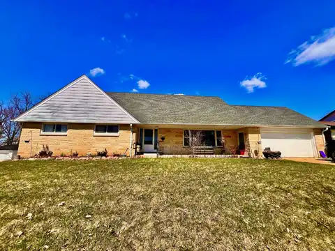 2330 W Ramsey Ave, Milwaukee, WI 53221