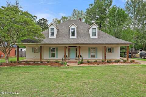138 Oak Ridge Circle, Madison, MS 39110