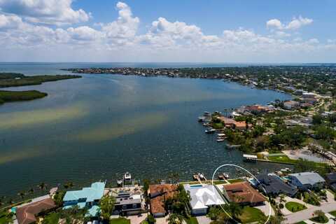 2096 TANGLEWOOD WAY NE, Saint Petersburg, FL 33702