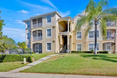 8107 COCONUT PALM WAY, KISSIMMEE, FL 34747