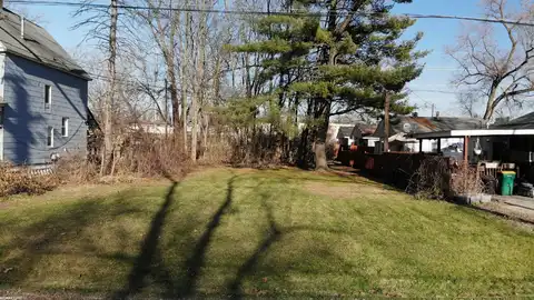 28600 Grayling, Farmington, MI 48336
