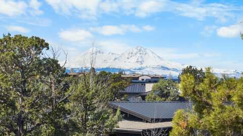 22950 Hideaway Lane, Bend, OR 97701
