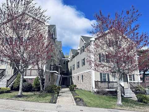248 Presidents Lane, Quincy, MA 02169