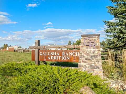 4510 26th St, Minot, ND 58701