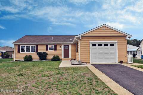 3 Andover Court, Toms River, NJ 08757