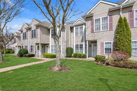 1069 Savoy Drive, Melville, NY 11747