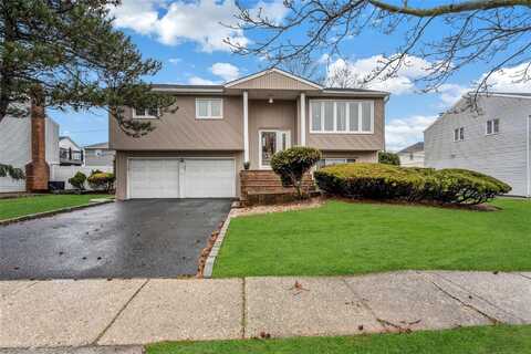 50 Ruby Lane, Plainview, NY 11803