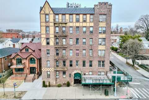 155-17 Sanford Avenue, Flushing, NY 11355