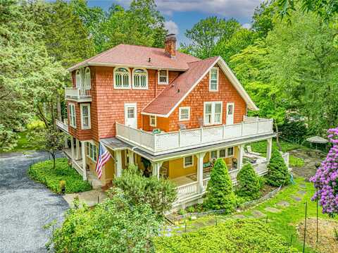 3 Druid Hill Road, Port Jefferson, NY 11777
