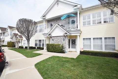 108 Narragansett Villas Drive, Lindenhurst, NY 11757