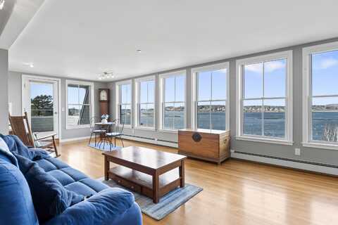 6 Merritt House Road, Harpswell, ME 04066