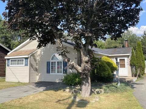 12 A,12 B York Street, Solon, ME 04979