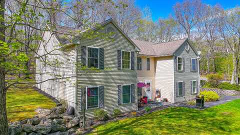 162 Roosevelt Trail, Casco, ME 04015