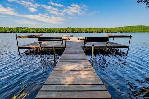 15 Summit Drive, Bridgton, ME 04009