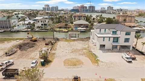 270 TRADE WINDS, NAPLES, FL 34108