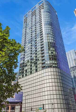 600 N FAIRBANKS Court, Chicago, IL 60611