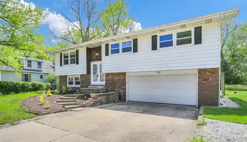313 W Church Street, Savoy, IL 61874