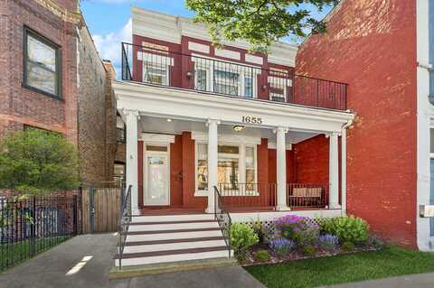 1655 W Byron Street, Chicago, IL 60613