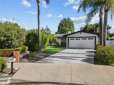 22041 Kinzie Street, Chatsworth, CA 91311