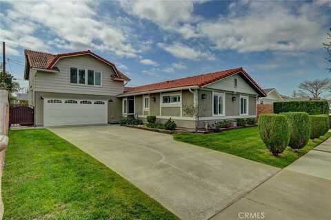 567 Traverse Drive, Costa Mesa, CA 92626