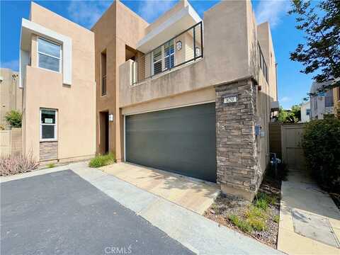 820 Beacon, Irvine, CA 92618