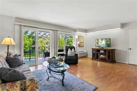 2275 Via Mariposa E, Laguna Woods, CA 92637