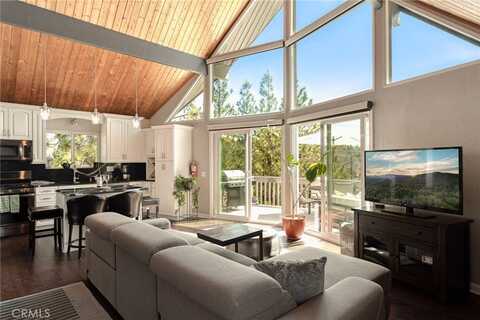 27482 Matterhorn Drive, Lake Arrowhead, CA 92352