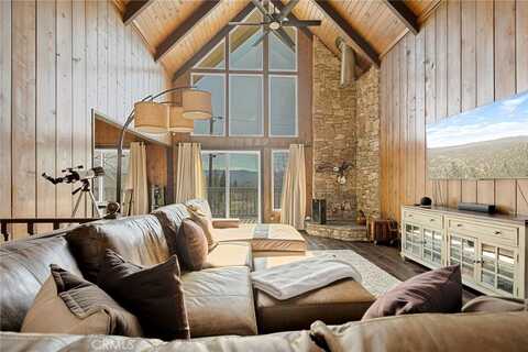 27994 W Shore Road, Lake Arrowhead, CA 92352