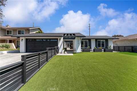 7520 Bobbyboyar Avenue, West Hills, CA 91304
