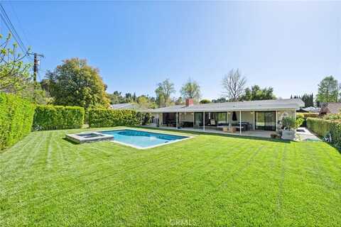 23055 Mosby Street, Woodland Hills, CA 91364
